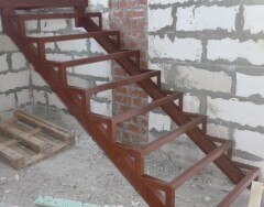 Как сделать металлическую лестницу на второй этаж: изготовление и монтаж своими руками