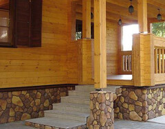 Варианты крыльца деревянного дома: идеи дизайна